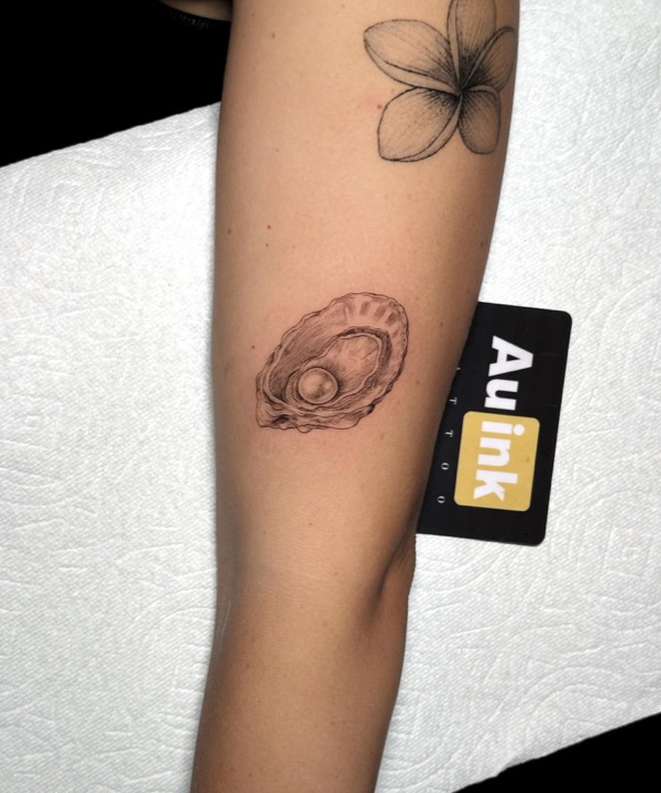 Tattoo work, island inspired tattoo by Aurelio Dinorog III in Panglao, Bohol