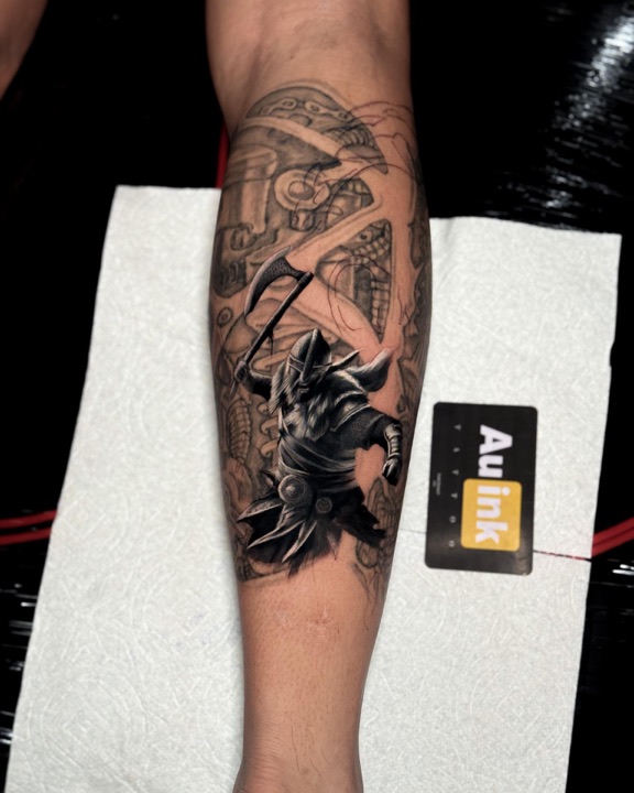 Wraparound cover-up, large-blackwork tattoo by Aurelio Dinorog III