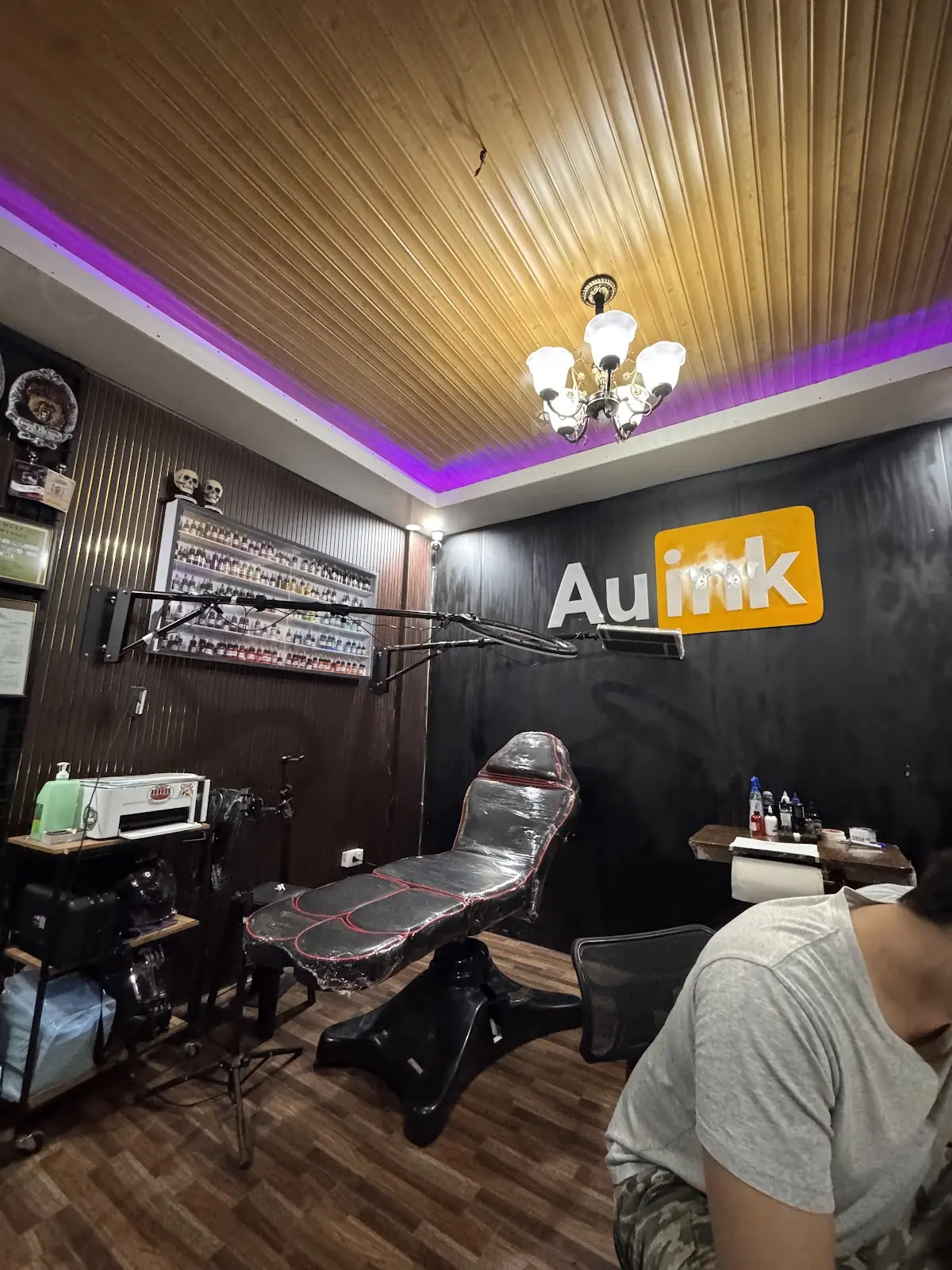 Interior of AU Ink Tattoo in Panglao, Bohol